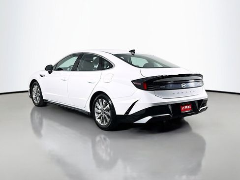 Used 2024 Hyundai Sonata SEL FWD image 3
