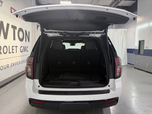 Used 2023 Chevrolet Tahoe RST w/ Luxury Package AWD/4WD image 36