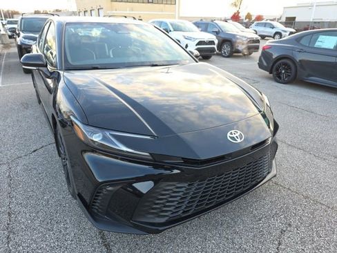 New 2026 Toyota Camry SE FWD image 1