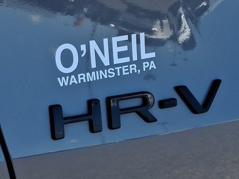 Used 2025 Honda HR-V Sport image 32