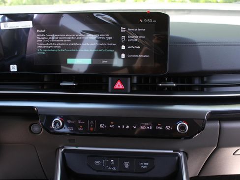 New 2026 Kia Carnival FWD image 13