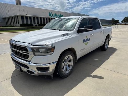 Used 2021 RAM 1500 Big Horn AWD/4WD image 2