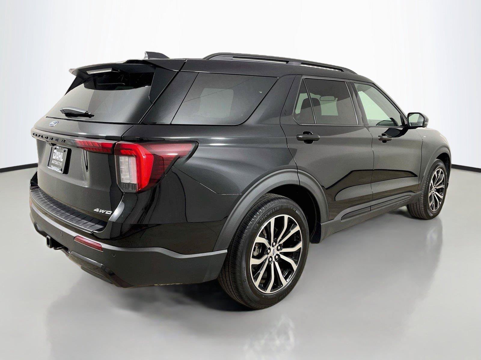 Used 2026 Ford Explorer ST-Line AWD/4WD image 13