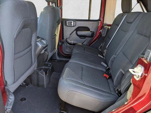 Used 2022 Jeep Wrangler Unlimited Sport image 21