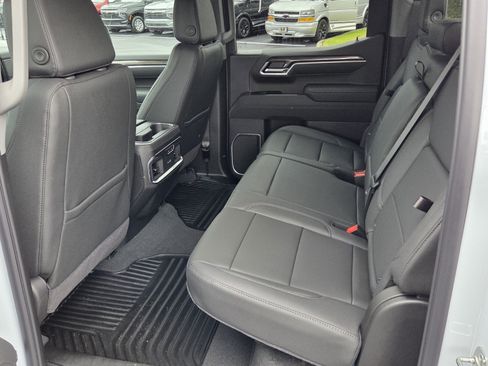 New 2026 Chevrolet Silverado 1500 LTZ w/ LTZ Premium Package AWD/4WD image 6