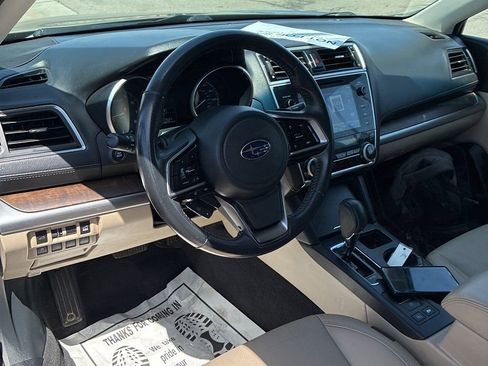 Used 2018 Subaru Outback 3.6R Limited image 15