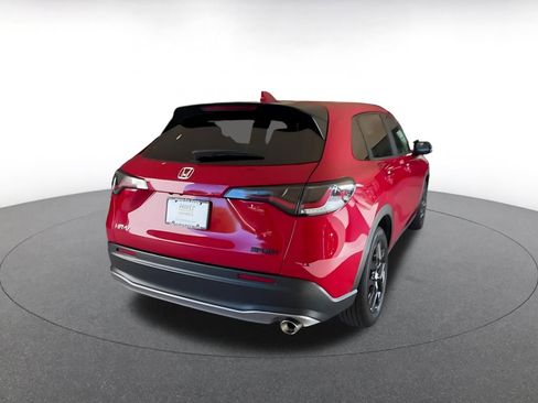 Used 2025 Honda HR-V Sport image 14