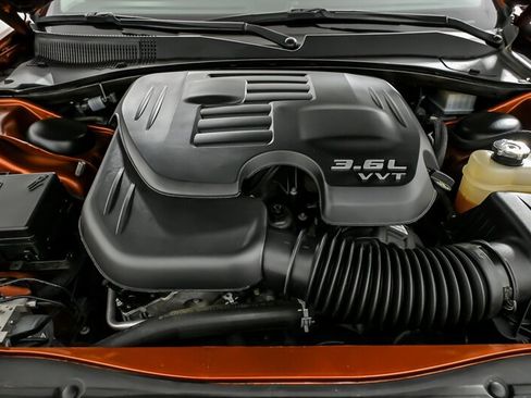 Used 2021 Chrysler 300 Touring L image 16