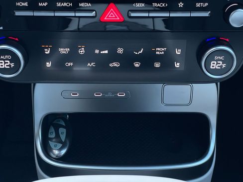 New 2026 Hyundai Ioniq 9 SEL w/ Tow & Go Package image 33