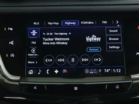 Used 2021 Cadillac XT6 Premium Luxury image 16