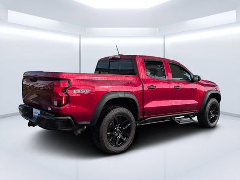 Used 2024 Chevrolet Colorado Trail Boss w/ Advanced Trailering Package AWD/4WD image 3