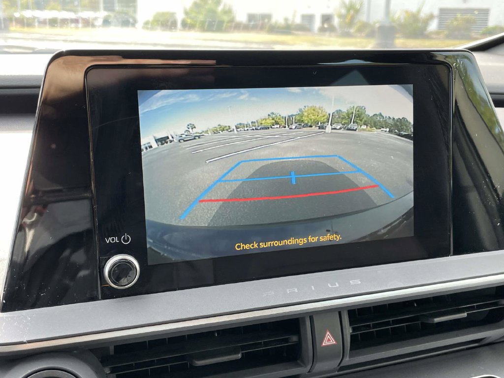 Used 2024 Toyota Prius LE FWD image 25