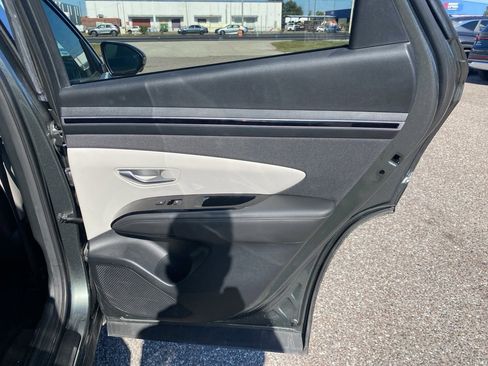 Used 2022 Hyundai Tucson Limited image 16