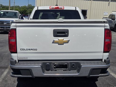 Used 2019 Chevrolet Colorado W/T w/ WT Convenience Package RWD image 4