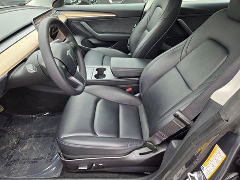 Used 2023 Tesla Model 3 Standard Range RWD image 15
