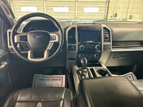 Used 2020 Ford F150 Lariat w/ Equipment Group 502A Luxury AWD/4WD image 4