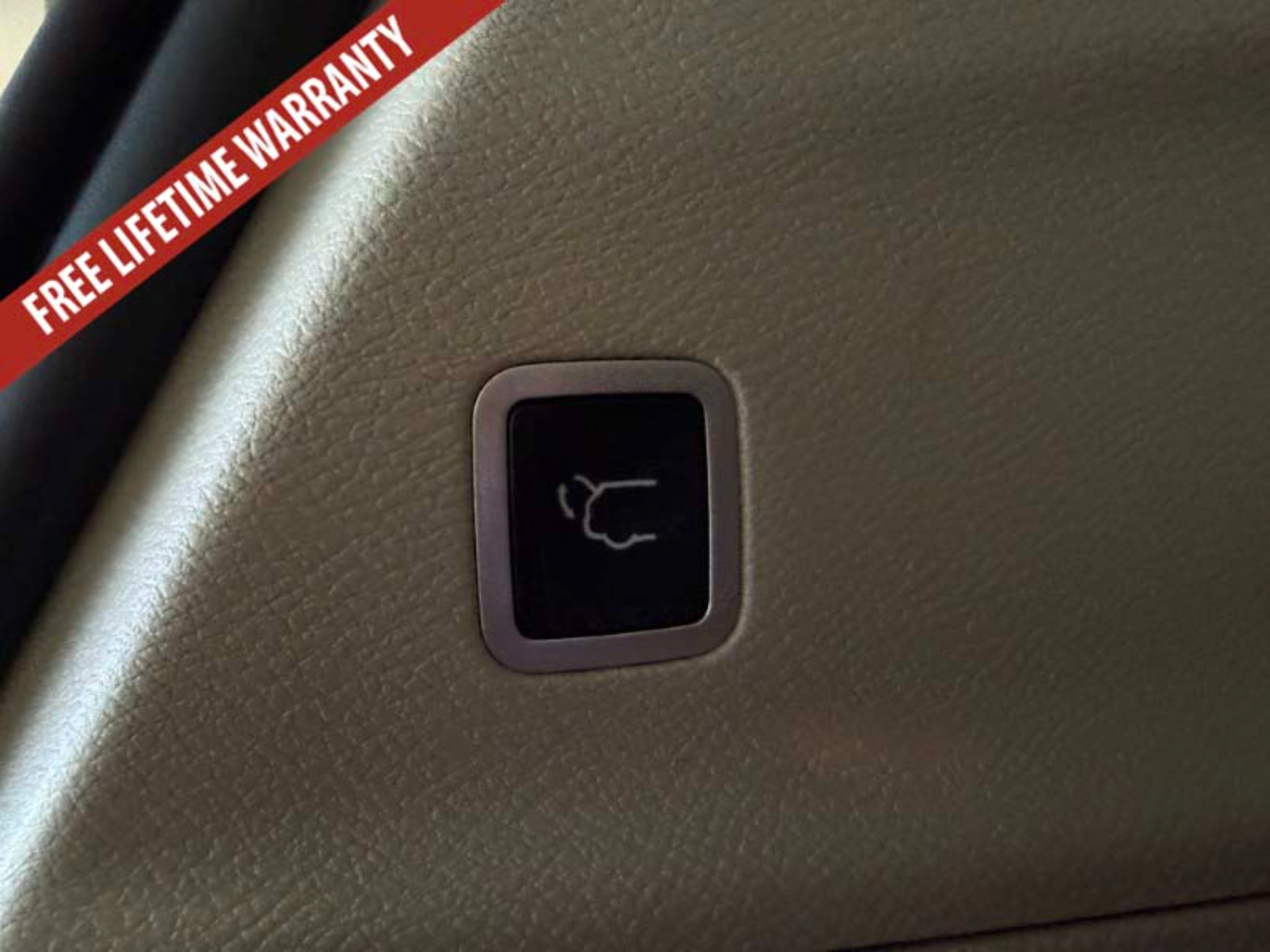 Used 2024 Chrysler Pacifica Touring-L FWD image 47