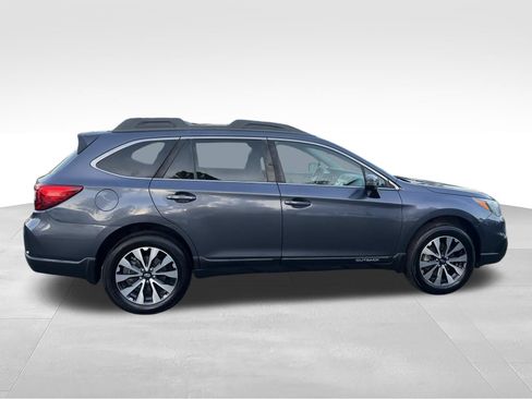 Used 2017 Subaru Outback 3.6R Limited AWD/4WD image 6