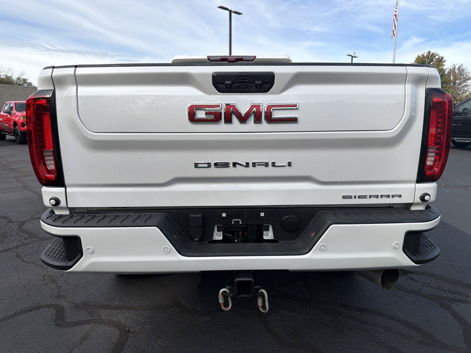 Used 2023 GMC Sierra 3500 Denali w/ Denali Ultimate Package AWD/4WD image 4