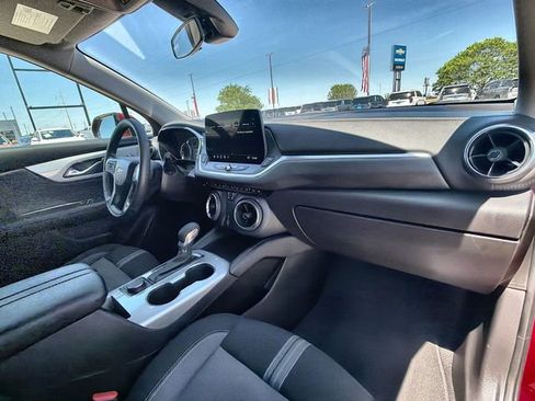 Certified 2025 Chevrolet Blazer LT AWD/4WD image 28