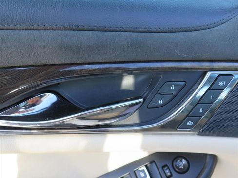 Used 2019 Cadillac CTS Luxury image 10