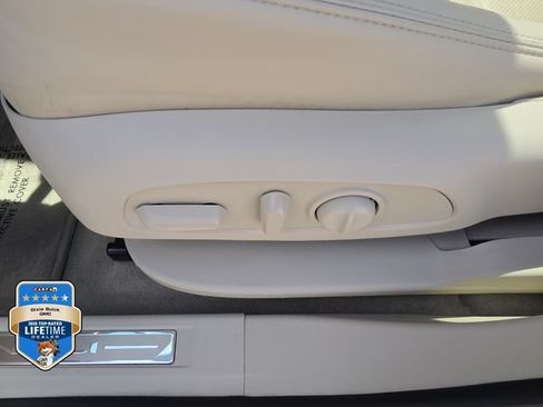 Certified 2023 GMC Acadia Denali w/ Denali Technology Package FWD image 20