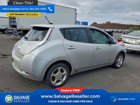 Used 2011 Nissan Leaf SV image 4