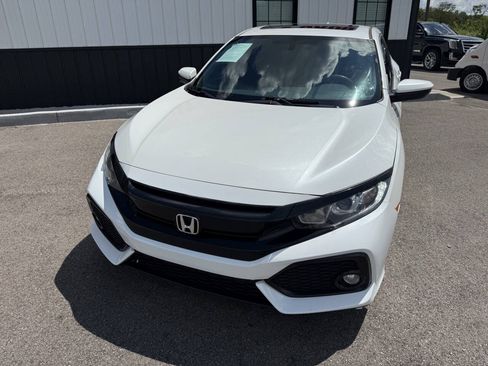 Used 2017 Honda Civic EX image 3