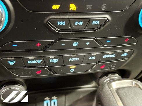 Used 2019 Ford Ranger XLT w/ Equipment Group 302A Luxury image 17