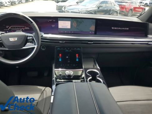 Certified 2026 Cadillac Escalade Sport w/ LPO, ONYX Package RWD image 18
