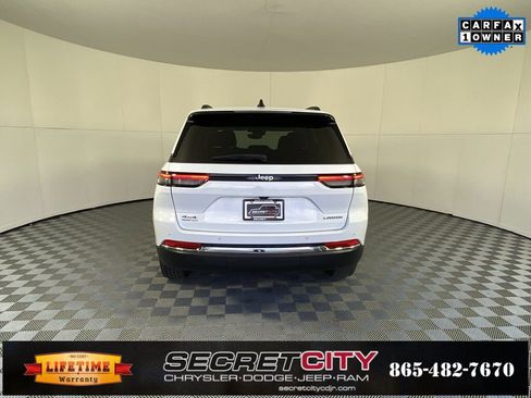 Used 2023 Jeep Grand Cherokee Laredo image 6