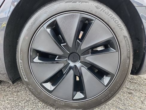 Used 2025 Tesla Model 3 Long Range RWD image 11