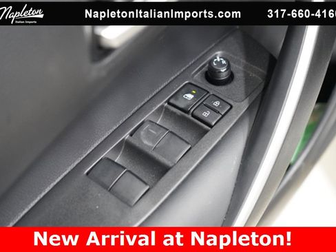 Used 2023 Toyota Corolla SE image 19