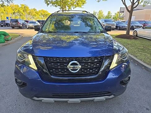 Used 2019 Nissan Pathfinder SL AWD/4WD image 3