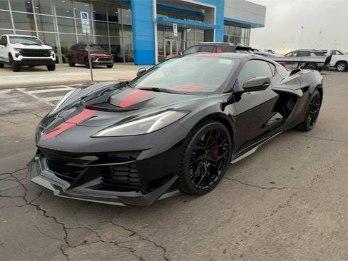 New 2026 Chevrolet Corvette ZR1 w/ ZR1 Carbon Fiber Aero Package image 4