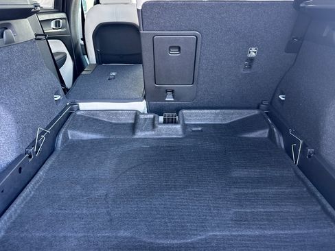 New 2026 Volvo XC40 B5 Ultra w/ Climate Package image 16