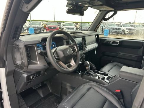 New 2026 Ford Bronco Badlands w/ Sasquatch Package AWD/4WD image 11