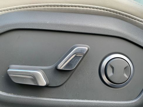 Used 2025 Hyundai Santa Fe SEL image 23