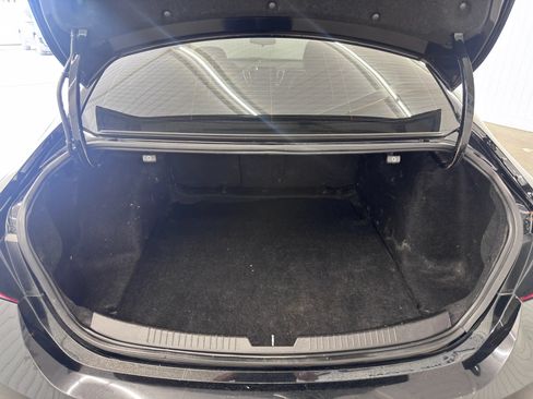 Used 2019 Chevrolet Malibu LT FWD image 13