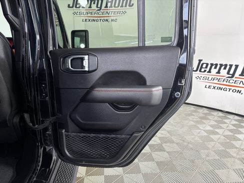 Used 2020 Jeep Gladiator Rubicon AWD/4WD image 26