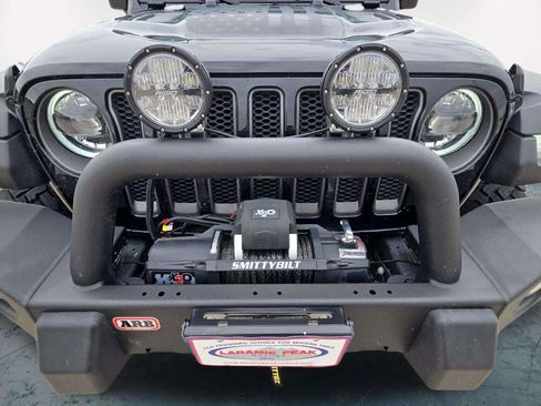 Used 2023 Jeep Wrangler Unlimited Rubicon w/ LED Lighting Group AWD/4WD image 10