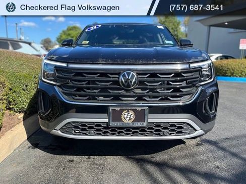 Used 2024 Volkswagen Atlas Cross Sport SE image 13