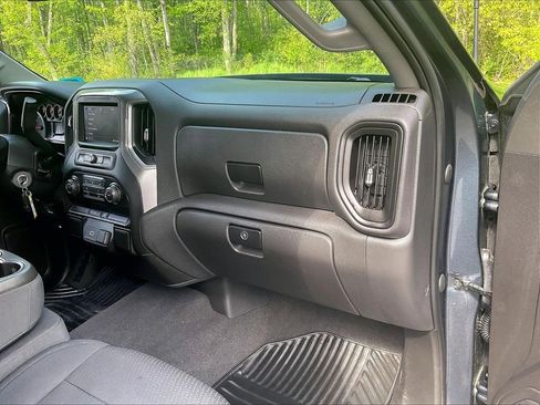 Used 2020 Chevrolet Silverado 1500 Custom AWD/4WD image 13