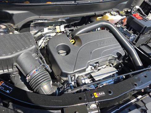 New 2026 Chevrolet Equinox LT image 12