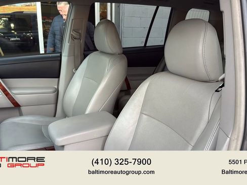Used 2013 Toyota Highlander Limited image 8