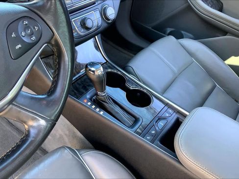 Used 2015 Chevrolet Impala LTZ image 15