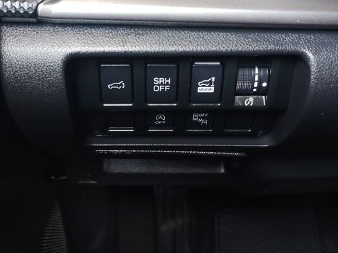 Used 2021 Subaru Forester Premium image 12