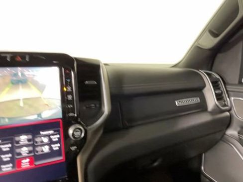 Used 2019 RAM 1500 Laramie AWD/4WD image 34