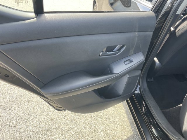 Used 2024 Nissan Sentra SV FWD image 16