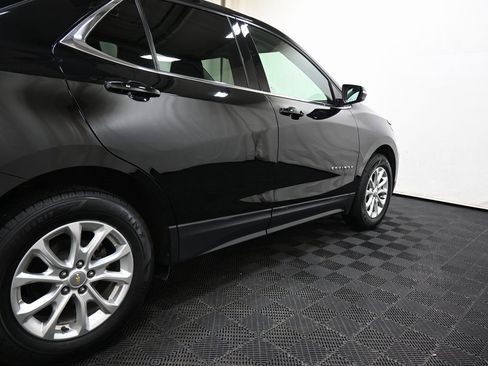 Used 2019 Chevrolet Equinox LT w/ Driver Convenience Package image 21